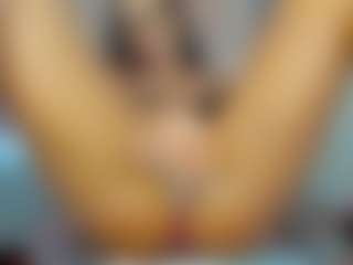 Live cam show with Selena-Reeves - Living Room on Fling VIP Chat