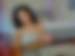 Live cam show with Selena-Reeves - Bedroom on Fit Hotties