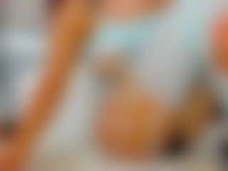 Live cam show with Selena-Reeves - Living Room on x69.live
