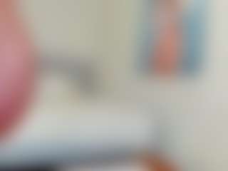 Live cam show with Selena-Reeves - Living Room on Camming Site