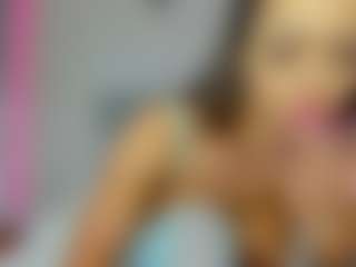 Live cam show with Selena-Reeves - Student on Camsoda