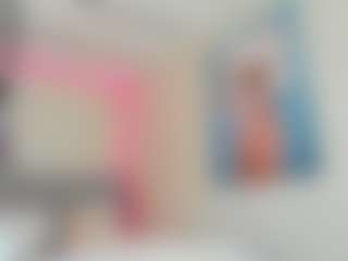 Live cam show with Selena-Reeves - Atm on StripNow