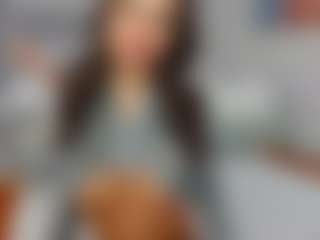 Live cam show with Selena-Reeves - Atm on Mixed Magazine Live