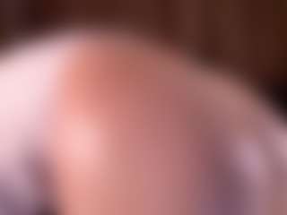 Live cam show with FreyaRay - Asian Petite on live18s.com