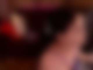 Live cam show with FreyaRay - Brown Hair Teen (18+) on Camsoda