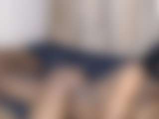 Live cam show with Seductivevenus - Oil on Milfs Live