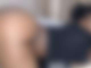 Live cam show with Seductivevenus - Dildo on Gym Cam Girls