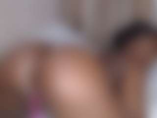 Live cam show with Seductivevenus - Bedroom on Camsoda