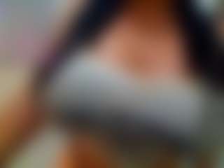 Live cam show with Hillarysofia - Big Balls on Dolls Live