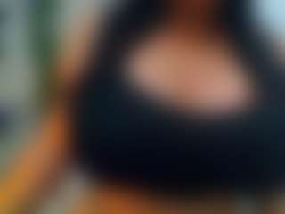 Live cam show with Hillarysofia - Average on sexylive.show