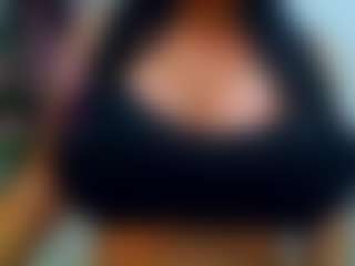 Live cam show with Hillarysofia - Black Hair on Camsoda Late Night