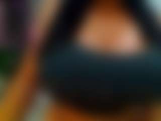 Live cam show with Hillarysofia - Average on Camsoda