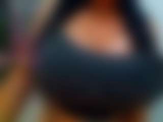 Live cam show with Hillarysofia - Gray Eyes on Camsoda Late Night