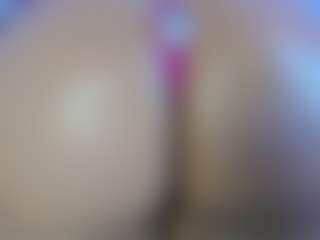 JoyceThompson's Live Sex Cam Show