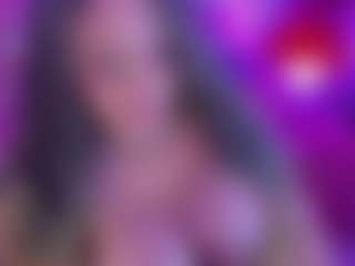 Live cam show with JoyceThompson - Ebony Shaved Pussy on Camsoda