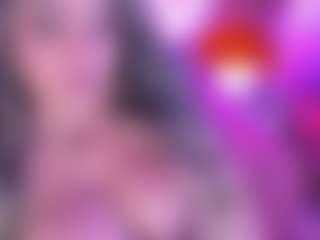 Live cam show with JoyceThompson - Ebony Shaved Pussy on Camsoda