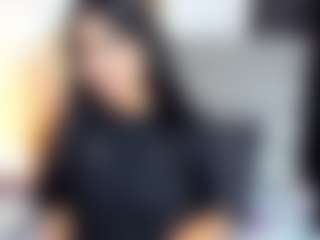 Live cam show with Julieta-Coopeer - Petite on CamClone