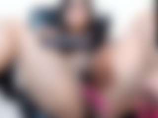 Live cam show with Julieta-Coopeer - Control on Big Tits