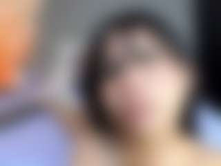 Live cam show with Julieta-Coopeer - Small Tits on makecum.org