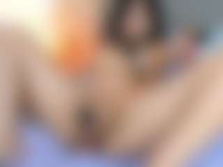Live cam show with Julieta-Coopeer - Young Adult on parknlotfishbdy