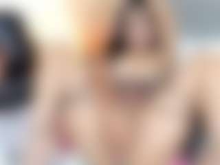 Live cam show with Julieta-Coopeer - Fingering on Camsoda