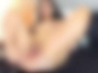 Live cam show with Julieta-Coopeer - Petite Young Adult on Camsoda
