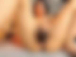 Live cam show with Julieta-Coopeer - Full Nudity on AdultVida.com