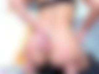 Live cam show with Julieta-Coopeer - Full Nudity on Dare Cams