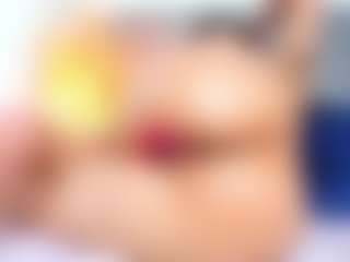 Live cam show with Julieta-Coopeer - Tittyfuck on Camsoda