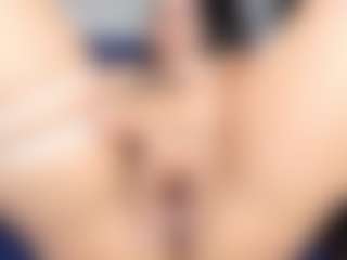 Live cam show with Julieta-Coopeer - Striptease on luckytryst.com