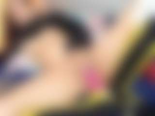 Live cam show with Julieta-Coopeer - Petite Teen (18+) on Fling VIP Chat