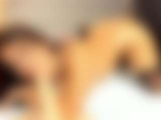 Live cam show with Julieta-Coopeer - Dirty Talk on Soda Cam