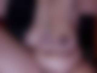 Laura Hills's Live Sex Cam Show