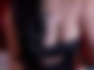 Live cam show with Laura Hills - Gape on livesuperchat.net