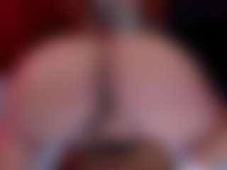 Laura Hills's Live Sex Cam Show