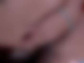 Live cam show with Laura Hills - Facial Piercings on sexylive.show