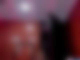 Live cam show with Laura Hills - Middle Aged on https://playwithruby.com
