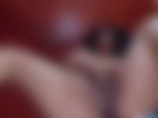 Laura Hills's Live Sex Cam Show