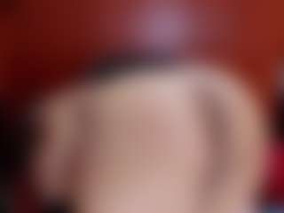 Live cam show with Laura Hills - Gape on SpunkLive