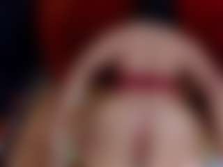 Live cam show with Laura Hills - Role Play on Camsoda