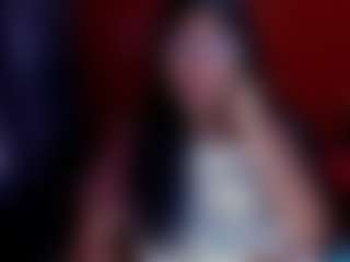 Live cam show with Laura Hills - Middle Aged on Camsoda