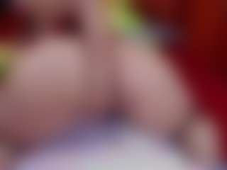 Laura Hills's Live Sex Cam Show