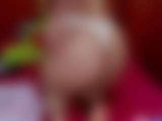 Laura Hills's Live Sex Cam Show