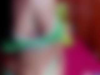 Эротическая трансляция с Laura Hills — Gagging на Camsoda