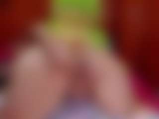 Laura Hills's Live Sex Cam Show