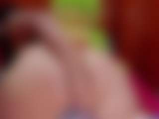 Laura Hills's Live Sex Cam Show