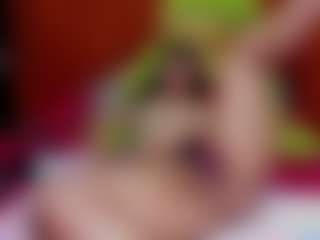 Laura Hills's Live Sex Cam Show