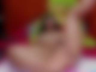 Laura Hills's Live Sex Cam Show