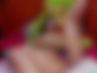 Live cam show with Laura Hills - BBW on Camsoda