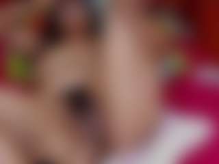 Laura Hills's Live Sex Cam Show